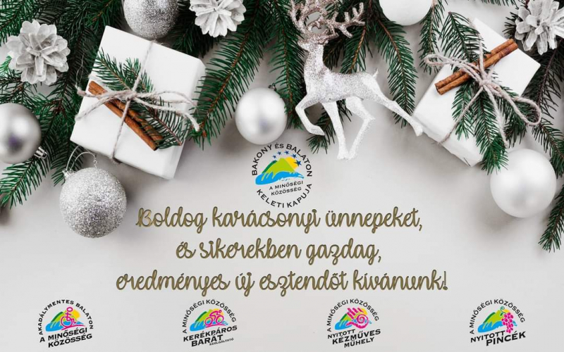 Boldog ünepeket